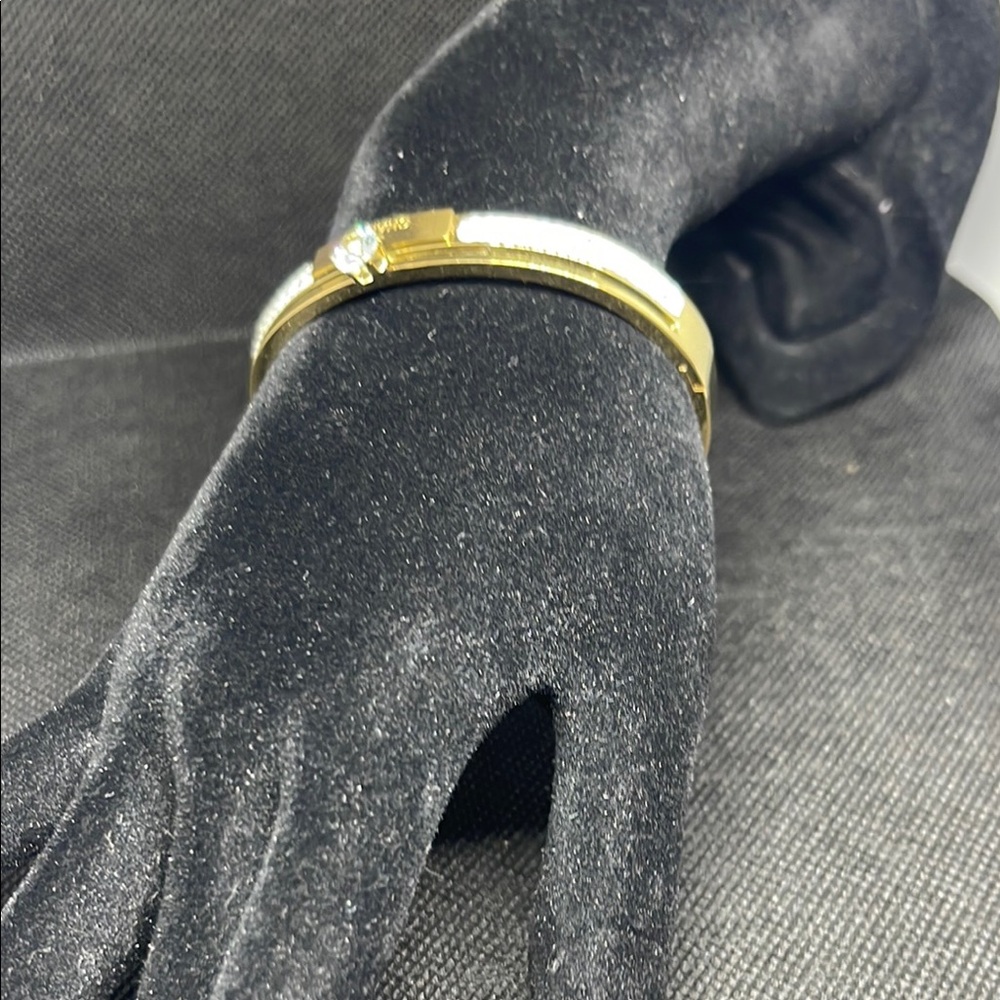 Elegant Gold and Silver Bracelet